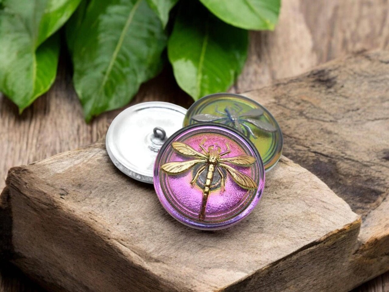 31mm Dragonfly Button Vitrail Medium with a Gold Dragonfly - Czech Glass Buttons